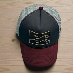 #400 Billabong Black and Burgundy Trucker Hat